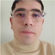 Ingeniero en administración, enseña matemáticas a niños de todas las edades